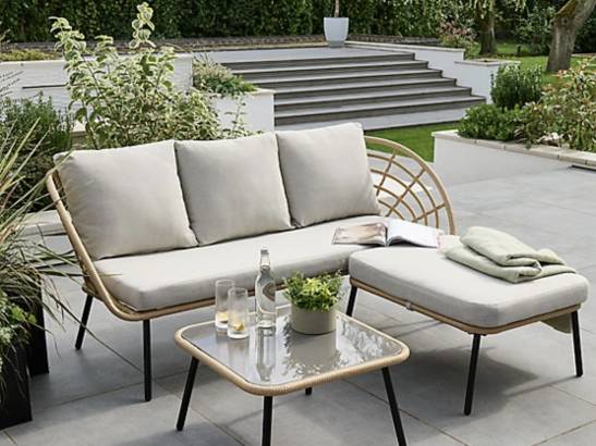 George garden furniture filmed at Cheshire location house
